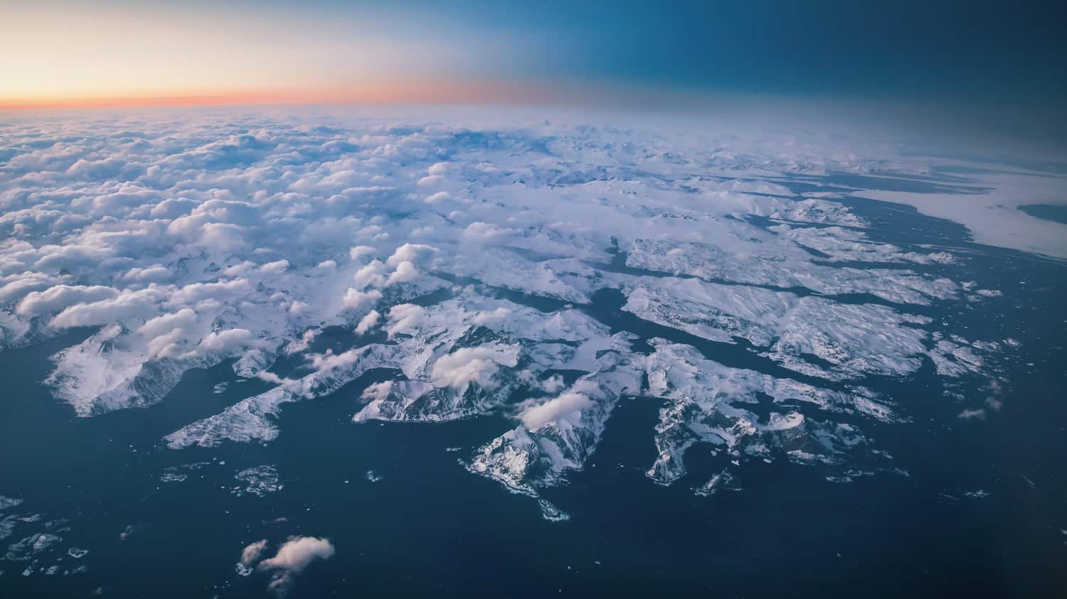 Spectacular,Panoramic,View,Of,The,Sunset,Over,The,Rugged,Land